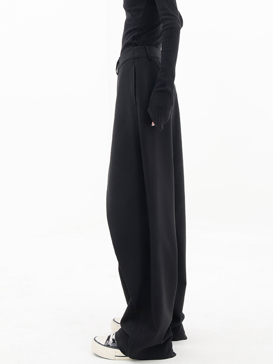 Zara - Modern Baggy Pants