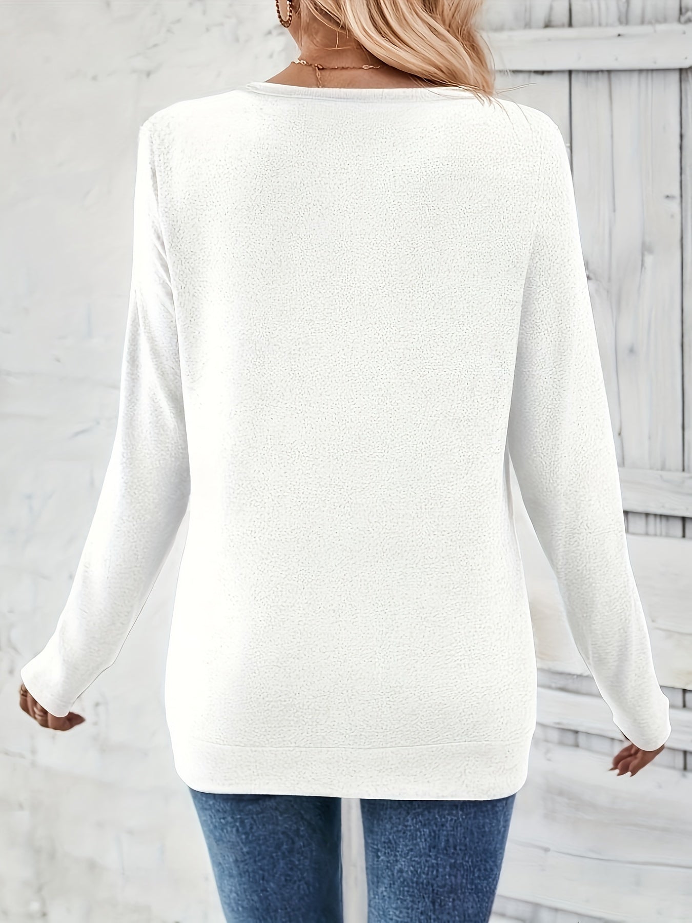 Charlotte - Elegant V-Neck Long-Sleeve Women's T-Shirt